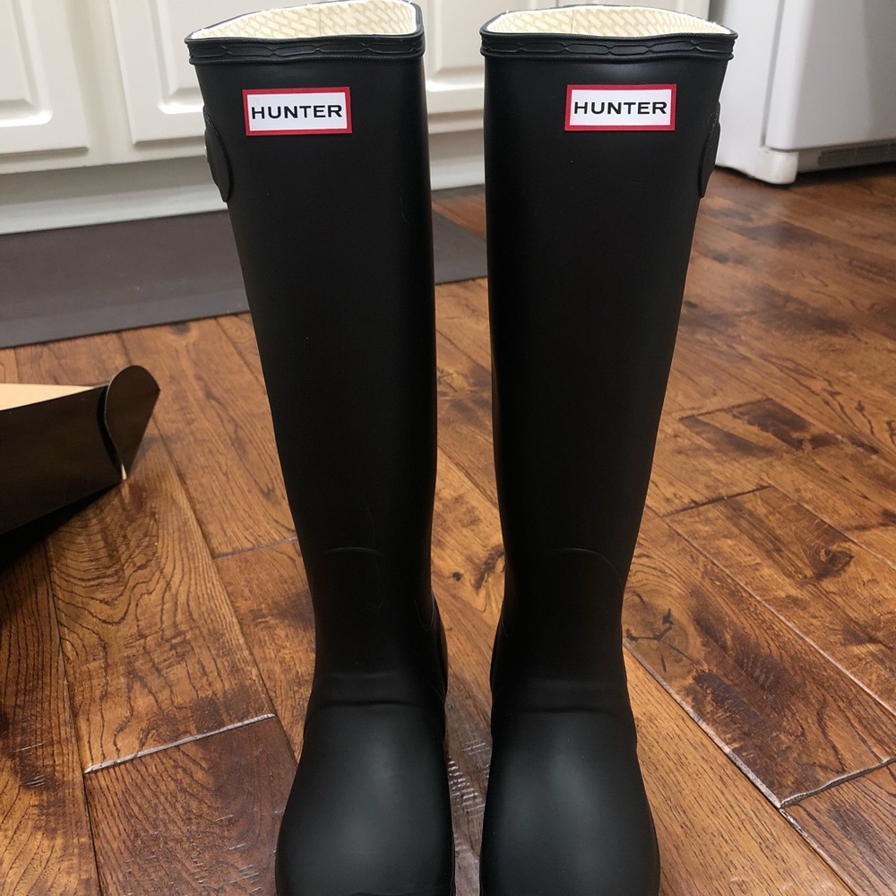 BRAND NEW Hunter Rain boots